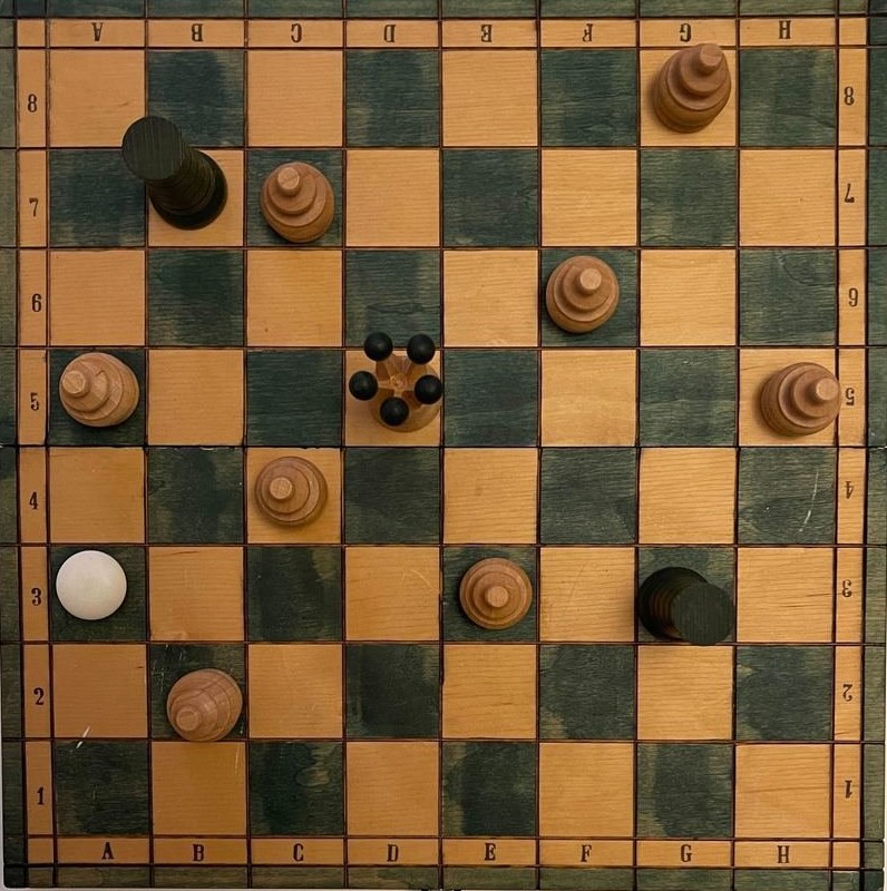The Taba game on a chess board.
